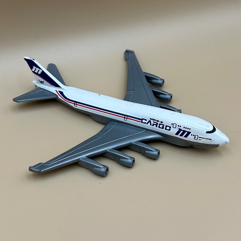 Matchbox Sky Busters MBX 6-2 Airliner Cargo Plane Diecast White Grey 2021 Mattel
